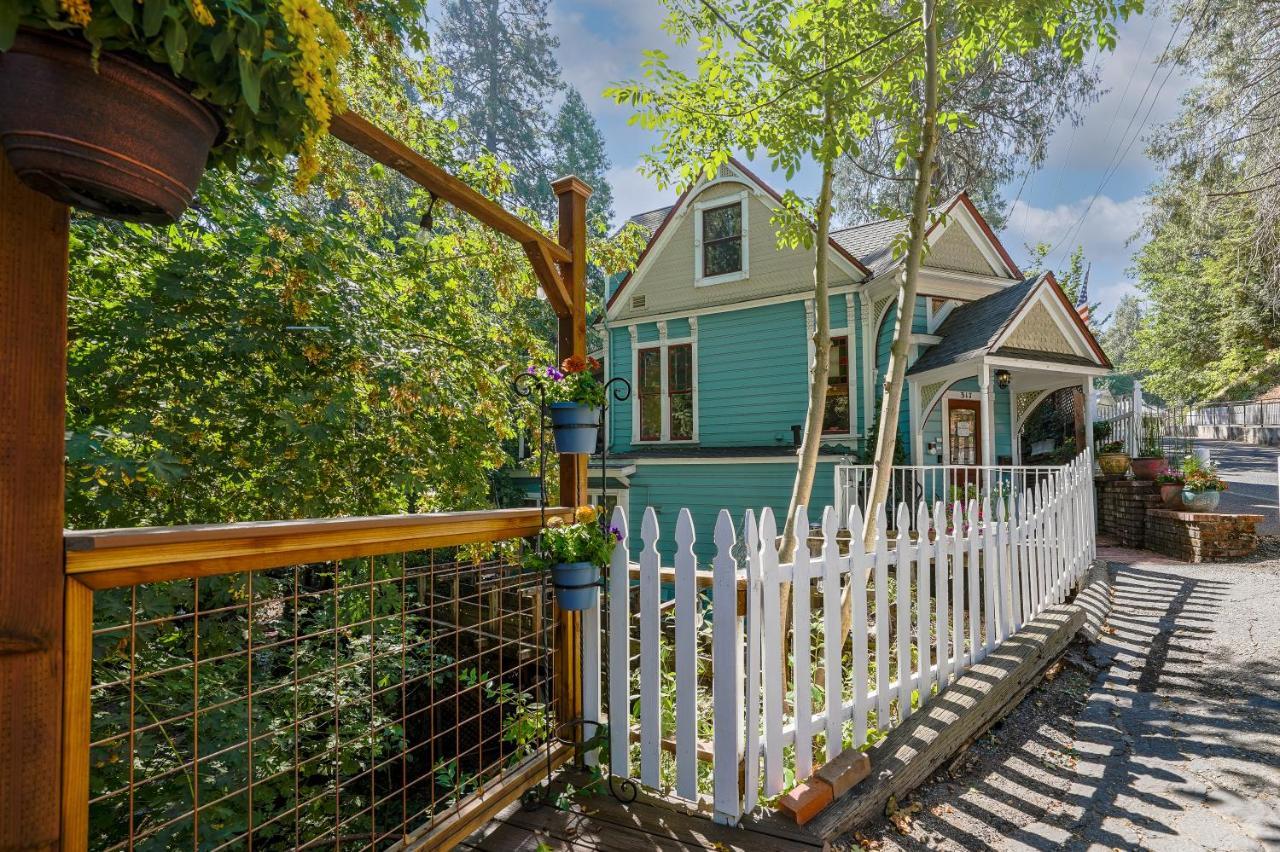 Flume'S End Bed & Breakfast Nevada City Exterior photo